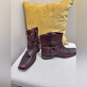 Frye Women's Ankle Boots in Burgundy